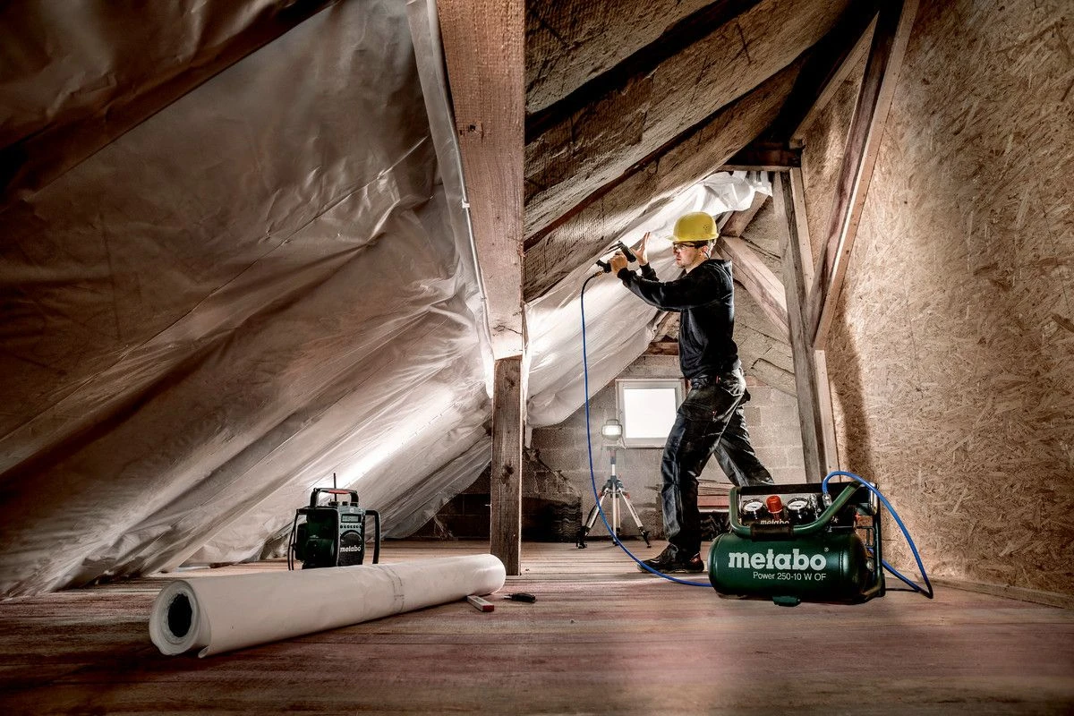 Metabo Power 250-10 W OF Compressor - 1500W - 10 Bar - 10L - 100 L/min - 601544000 2 Metabo Power 250-10 W OF Compressor - 1500W - 10 Bar - 10L - 100 L/min - 601544000 - Afbeelding 2