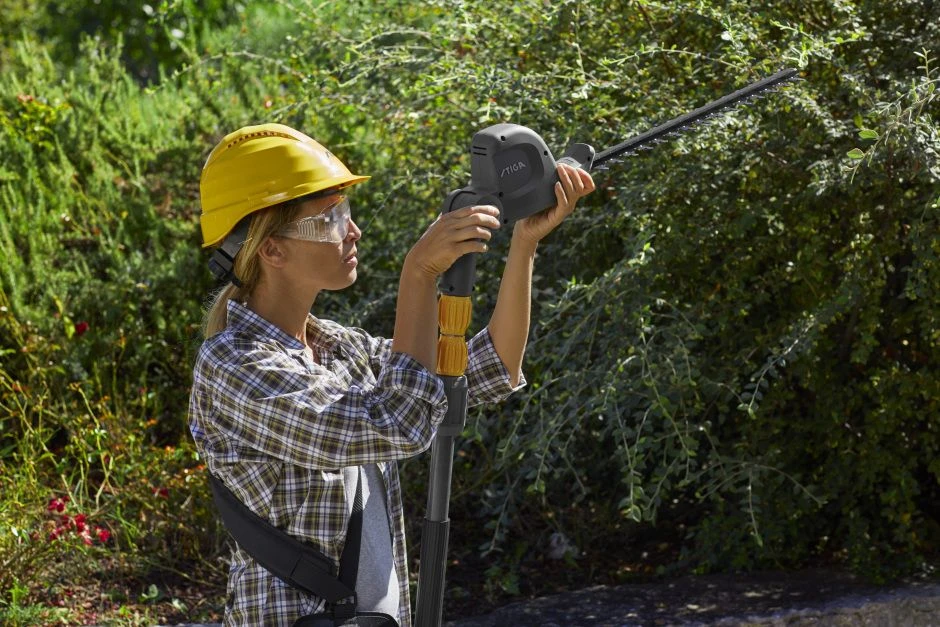 Stiga PH 700e Accu Heggenschaar Body Op Steel - 48cm - 34mm - Telescopisch 11 Stiga PH 700e Accu Heggenschaar Body Op Steel - 48cm - 34mm - Telescopisch - Afbeelding 11