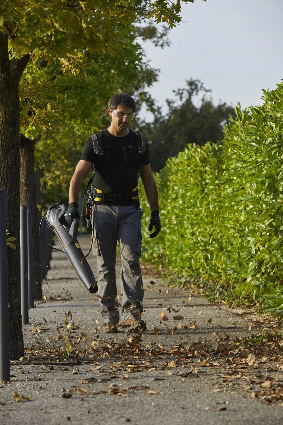 Stiga BL 980 R Benzine Bladblazer - 75,6cc - 2-takt - 100m/s - 25m³/min - 3,1kW 8 Stiga BL 980 R Benzine Bladblazer - 75,6cc - 2-takt - 100m/s - 25m³/min - 3,1kW - Afbeelding 8