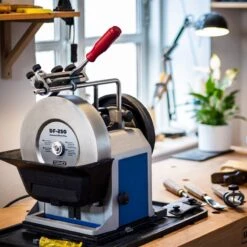 Tormek T-8 Original Natslijpmachine - 27408 13 Tormek T-8 Original Natslijpmachine - 27408 -Gereedschap Winkel 6a3753d9570aa61c9fc7ac793578324a