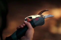 Cramer 82P 82V Li-Ion Accu Snoeischaar Body - 40 Mm - Koolborstelloos -Gereedschap Winkel 6a44f1a5e69128e341d4285d64e70d32