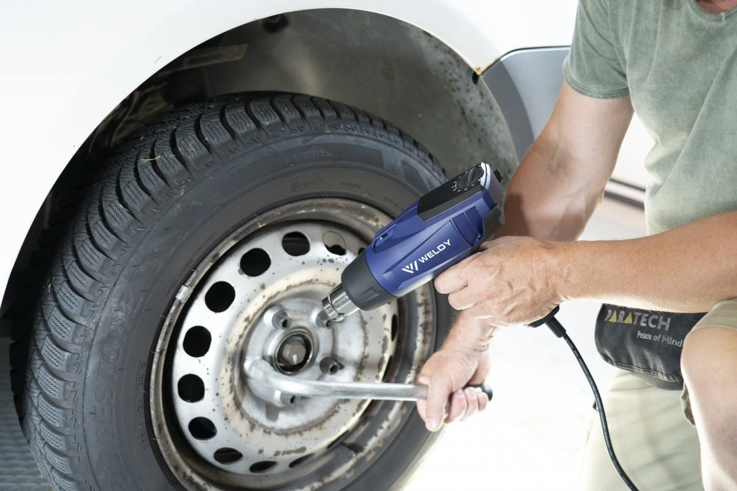 Weldy HG 330-S Heteluchtpistool Incl. 3 Mondstukken - 2000W 7 Weldy HG 330-S Heteluchtpistool Incl. 3 Mondstukken - 2000W - Afbeelding 7