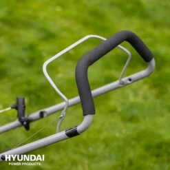 Hyundai 57021 Benzine Grasmaaier - 79,8cc - 4-takt - 400mm -Gereedschap Winkel 842388fd70d295fa414ce946c0f7eb45