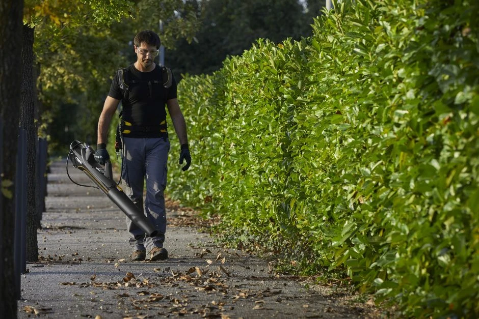 Stiga BL 980 R Benzine Bladblazer - 75,6cc - 2-takt - 100m/s - 25m³/min - 3,1kW 9 Stiga BL 980 R Benzine Bladblazer - 75,6cc - 2-takt - 100m/s - 25m³/min - 3,1kW - Afbeelding 9