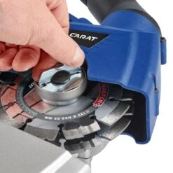 Carat SL-1255 Dustec Sleuvenzaagmachine Incl. 2 Diamantzaagbladen In Koffer - 1800W - 125 X 22,23mm 5 Carat SL-1255 Dustec Sleuvenzaagmachine Incl. 2 Diamantzaagbladen In Koffer - 1800W - 125 X 22,23mm -Gereedschap Winkel b317d2951a6b561e03e6bd3d667231aa