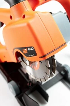 Spit D90 Sleuvenzaagmachine Set In Koffer - 2500W -150 Mm - Incl. 2 Diamantschijven - 811245 12 Spit D90 Sleuvenzaagmachine Set In Koffer - 2500W -150 Mm - Incl. 2 Diamantschijven - 811245 -Gereedschap Winkel da75347a0bd95098a5d9285e5d3db006