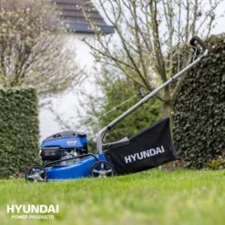 Hyundai 57021 Benzine Grasmaaier - 79,8cc - 4-takt - 400mm -Gereedschap Winkel df7ae086a2345e6499d4ba2dee5aadab