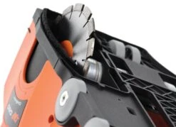 Spit D60 Sleuvenzaagmachine Set In Koffer - 1600W - 140mm - Incl. Diamantschijven 12 Spit D60 Sleuvenzaagmachine Set In Koffer - 1600W - 140mm - Incl. Diamantschijven -Gereedschap Winkel e6ddb18118a59b4190a0a4b77e43cf3a