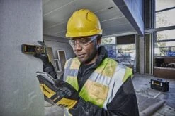 DeWalt DW03050 Afstandsmeter In Tas - 50m - DW03050-XJ -Gereedschap Winkel f8de42fd2f122382066460de366bbe36